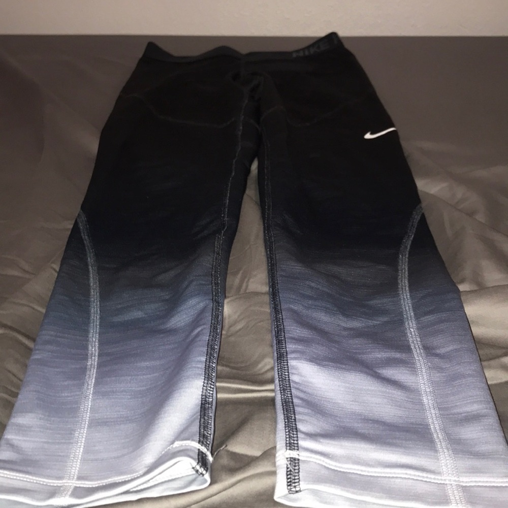 Nike Pro Hyperwarm Leggings - image 3
